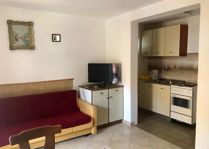 Kate Apartman